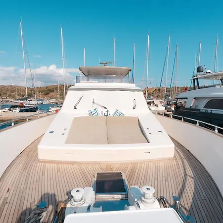 Bona Dea 27m Motoryacht 보트호텔 *