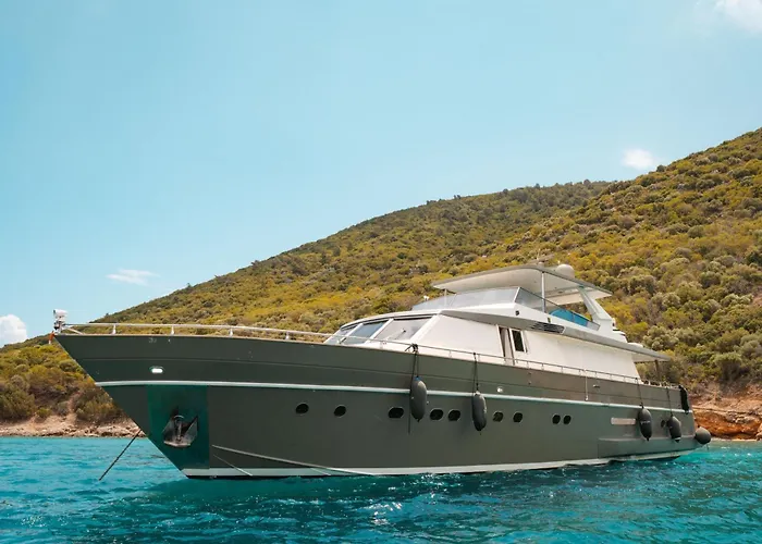Bona Dea 27m Motoryacht * Αλικαρνασσός