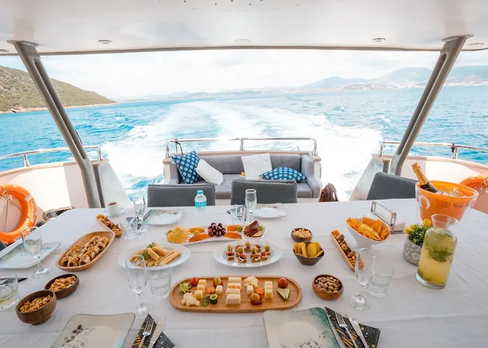 Bådhotel Bona Dea 27m Motoryacht